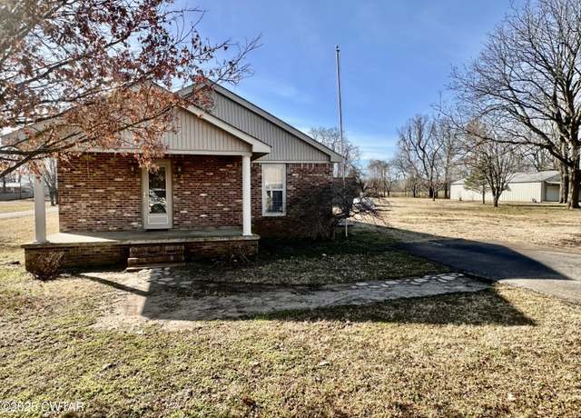Property at 208 Johnson St, Hornbeak, TN 38232, 3 beds, 1 bath