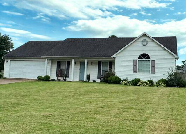 Property at 42 Amberwood Cv, Jackson, TN 38305, 3 beds, 2 baths