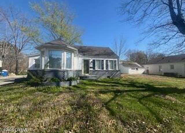 Property at 226 Marshall St, Martin, TN 38237, 3 beds, 1 bath