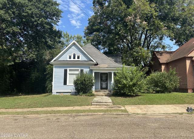 Property at 211 Bishop Pl, Jackson, TN 38301, 3 beds, 1 bath