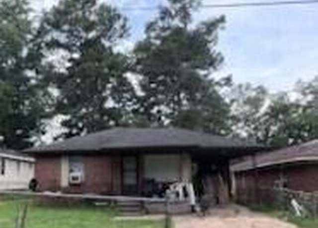 Property at 409 S Park Ave, Brownsville, TN 38012, 3 beds, 1 bath