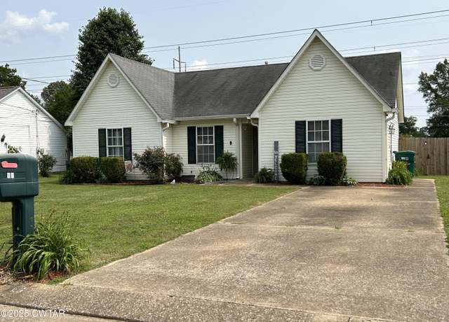 Property at 56 Springtime Cv, Jackson, TN 38305, 3 beds, 2 baths
