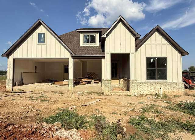 Property at 22 Kings Pond Cv, Jackson, TN 38305, 3 beds, 2 baths