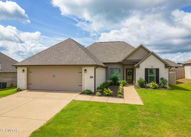 Property at 88 Ashland Dr, Jackson, TN 38305, 3 beds, 2 baths