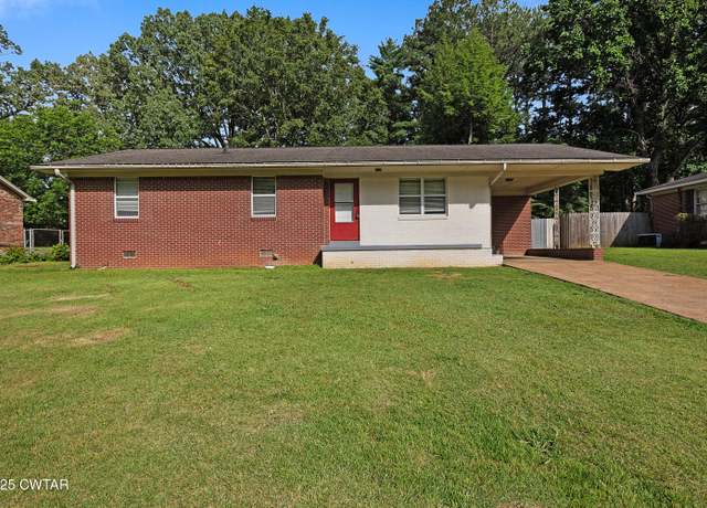 Property at 470 Russell Rd, Jackson, TN 38301, 3 beds, 2 baths
