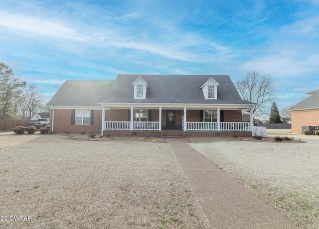 Property at 115 Dixie Ave, Brownsville, TN 38012, 3 beds, 2.5 baths