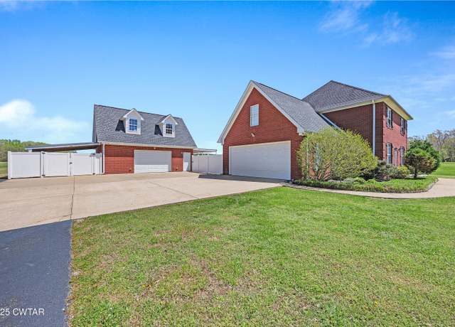 Property at 249 Doak Mason Rd, Jackson, TN 38305, 3 beds, 2.5 baths