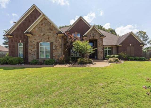 Property at 158 Nottingham Dr, Jackson, TN 38305, 4 beds, 4 baths