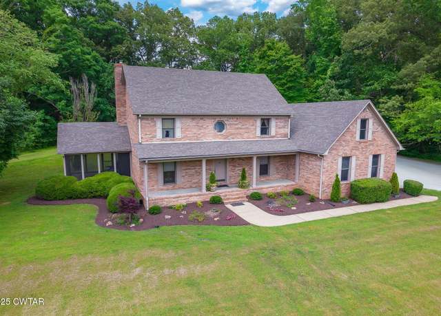 Property at 220 Yoshino Dr, Jackson, TN 38301, 4 beds, 2.5 baths