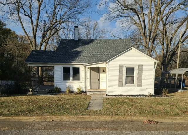 Property at 219 Hays Ave, Trenton, TN 38382, 3 beds, 1 bath