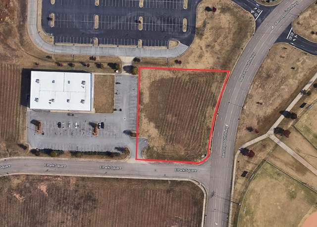 Property at 19 Park East Sq, Jackson, TN 38305
