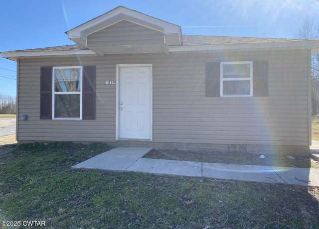 Property at 1859 Harris St, Dyersburg, TN 38024, 3 beds, 2 baths