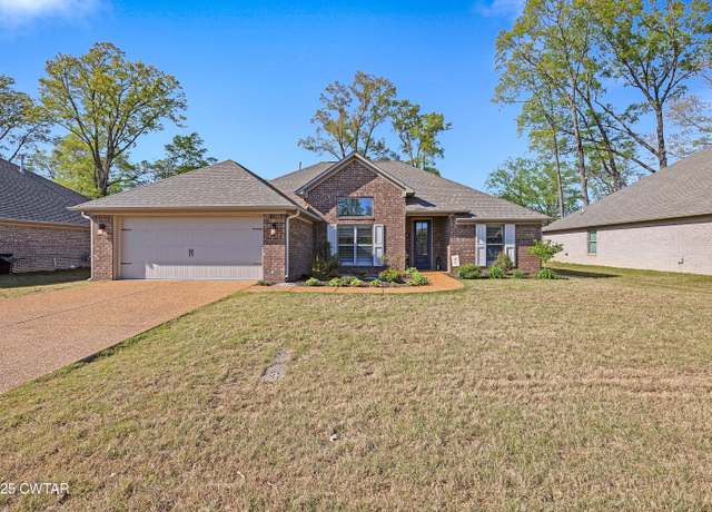 Property at 11 Doe Valley Cv, Jackson, TN 38305, 3 beds, 2 baths