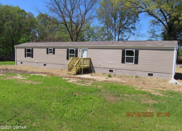 Property at 579 Adair Rd N, Jackson, TN 38305, 3 beds, 2 baths