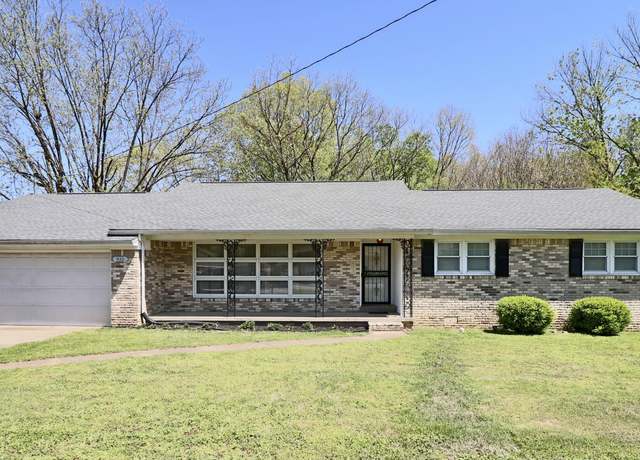 Property at 930 N 32nd Ave, Humboldt, TN 38343, 3 beds, 2 baths