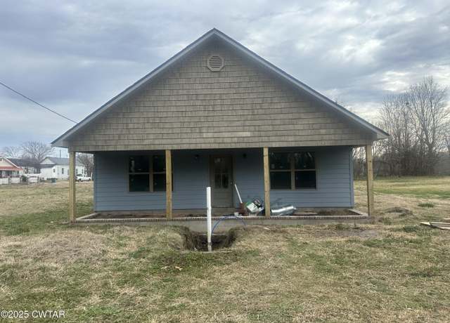 Property at 306 Mobile St, Jackson, TN 38301, 3 beds, 2 baths