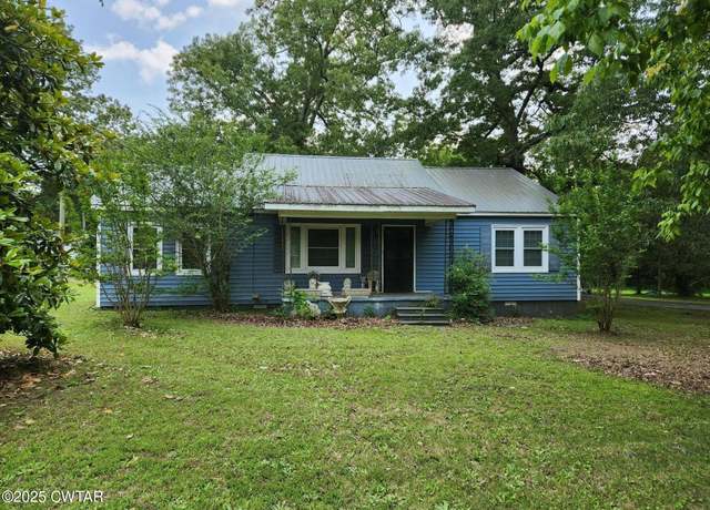 Property at 970 Clifton Rd, Savannah, TN 38372, 3 beds, 1.5 baths