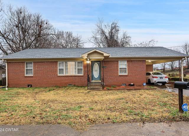 Property at 104 Hillsboro St, Greenfield, TN 38230, 3 beds, 2 baths