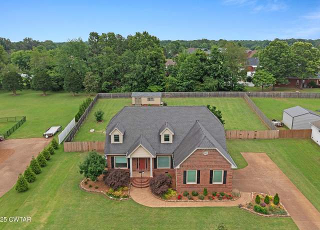 Property at 152 Sommersby Dr, Jackson, TN 38305, 4 beds, 2.5 baths