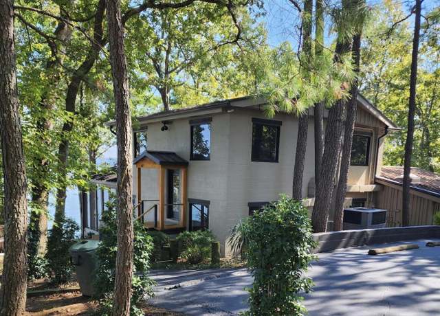 Property at 220 Swan Bay Dr, Buchanan, TN 38222, 4 beds, 3 baths
