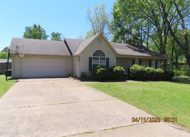 Property at 121 Penny Ln, Jackson, TN 38301, 3 beds, 2 baths