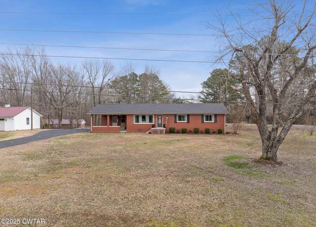 Property at 725 E Poplar Dr, Decaturville, TN 38329, 3 beds, 2 baths