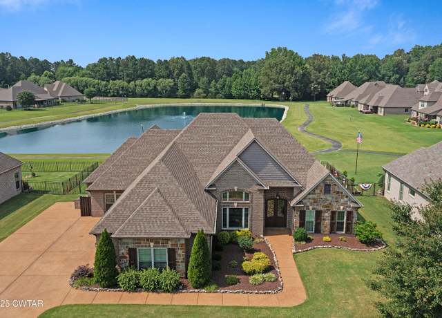Property at 3 Rock Pointe Dr, Jackson, TN 38305, 4 beds, 3.5 baths