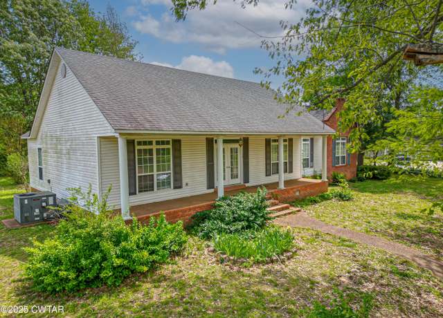 Property at 114 W Country Ln, Brownsville, TN 38012, 3 beds, 2 baths