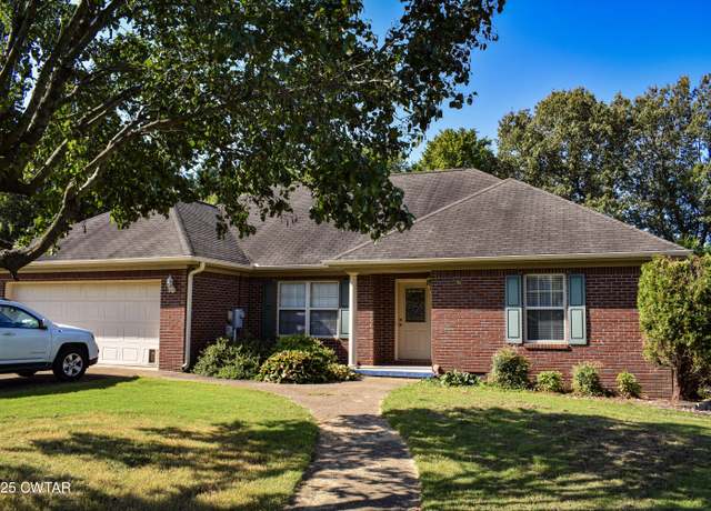 Property at 207 Stevens St, Union City, TN 38261, 3 beds, 2 baths