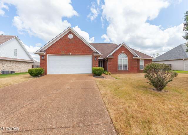 Property at 25 Oxford Dr, Jackson, TN 38305, 3 beds, 2 baths