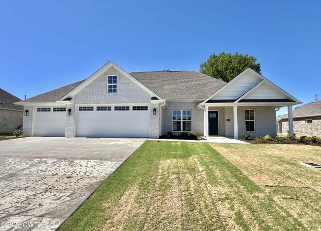 Property at 1032 Southern Hills Dr, Milan, TN 38358, 4 beds, 3 baths