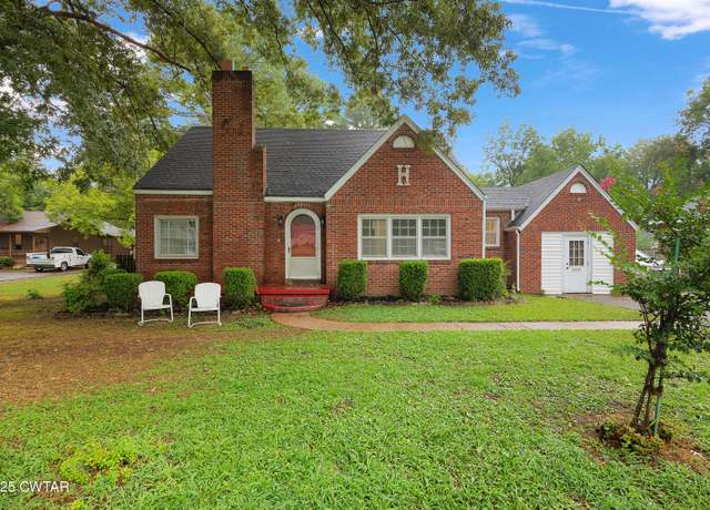 Property at 301 Bolivar Hwy, Jackson, TN 38301, 4 beds, 2 baths
