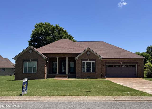 Property at 2550 Augusta Dr, Dyersburg, TN 38024, 4 beds, 3 baths