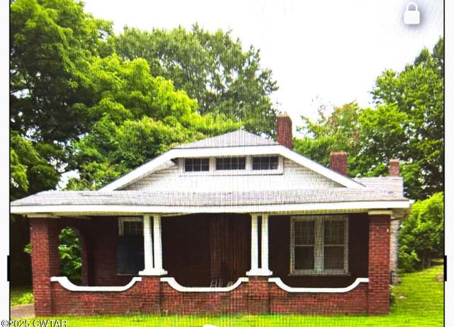 Property at 357 Lexington Ave, Jackson, TN 38301, 3 beds, 2 baths
