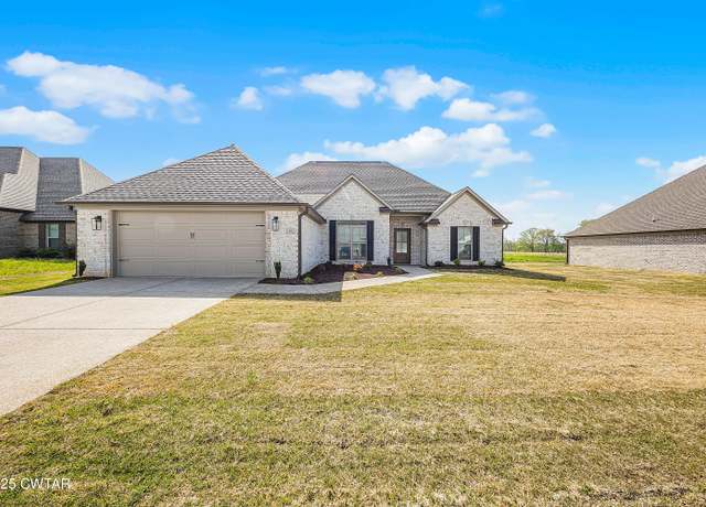 Property at 81 Garrison Dr, Jackson, TN 38305, 3 beds, 2 baths