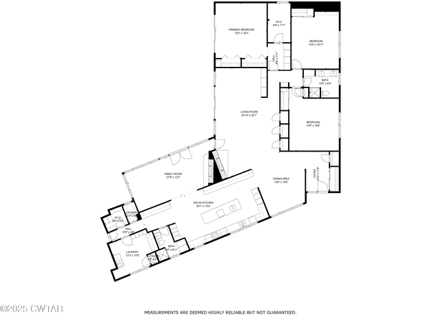 Property at 1902 S College St, Trenton, TN 38382, 3 beds, 2 baths