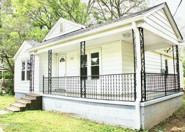 Property at 2122 Ellis St, Milan, TN 38358, 3 beds, 2 baths