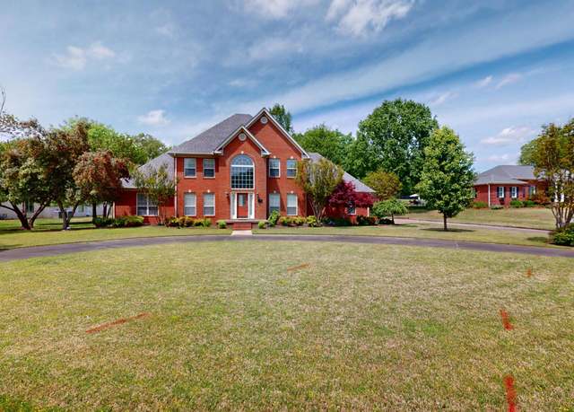 Property at 1000 Cannon Cv, Dyersburg, TN 38024, 5 beds, 3.5 baths