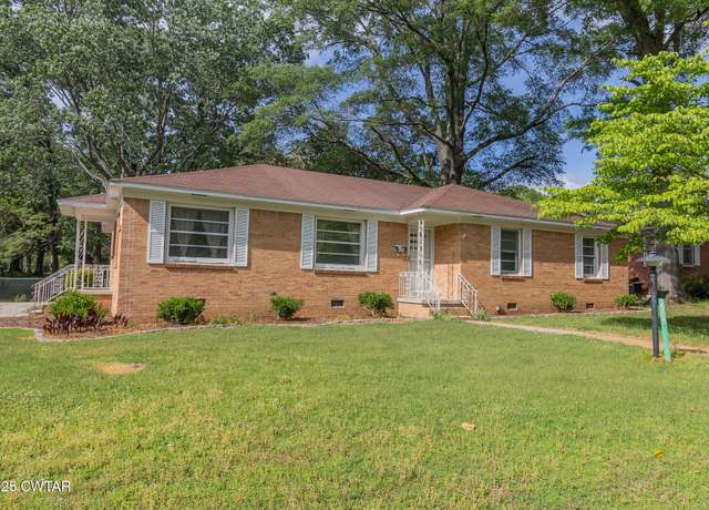 Property at 2705 Vine St, Humboldt, TN 38343, 3 beds, 1.5 baths