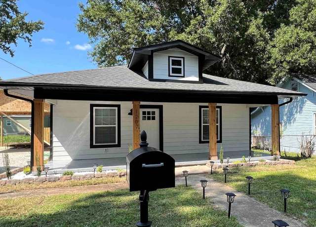 Property at 1207 Prospect Ave, Jackson, TN 38301, 3 beds, 2 baths