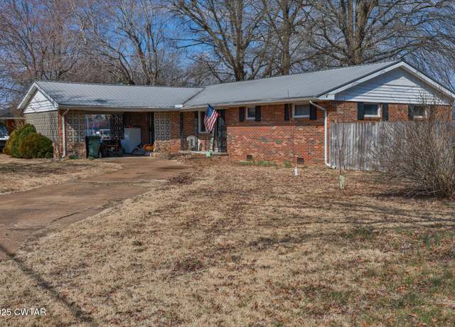 Property at 3627 North St St, Hollow Rock, TN 38342, 3 beds, 1.5 baths