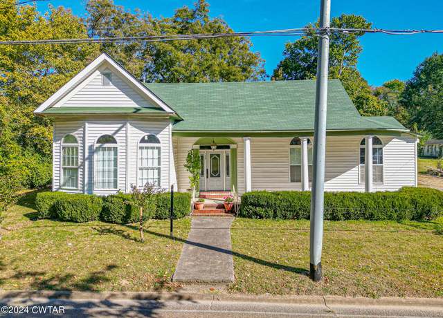 Property at 304 N Park Ave, Brownsville, TN 38012, 3 beds, 2 baths