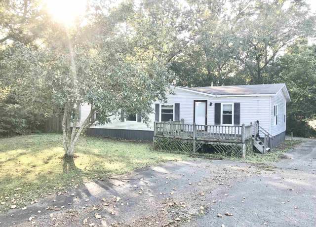 Property at 4575 Highway 70 E, Cedar Grove, TN 38321, 3 beds, 2 baths