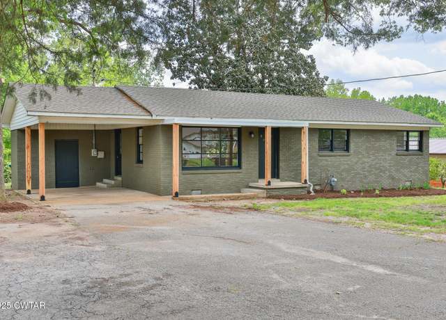 Property at 252 Hillcrest Dr, Huntingdon, TN 38344, 3 beds, 1 bath