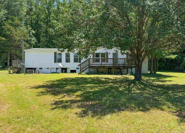 Property at 177 Parkburg Rd, Jackson, TN 38301, 3 beds, 2 baths