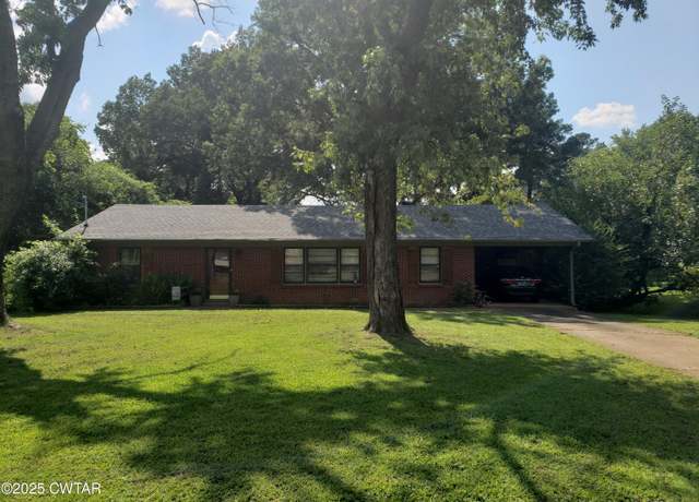 Property at 99 Montclair Dr, Jackson, TN 38301, 3 beds, 2 baths