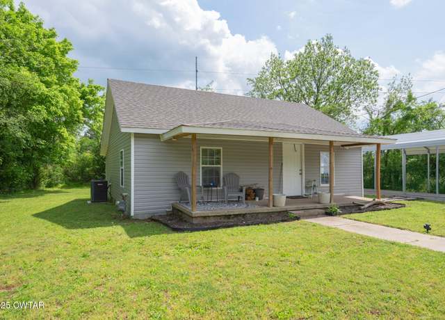 Property at 125 Eller St, Lexington, TN 38351, 2 beds, 1 bath