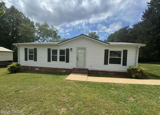 Property at 41 Cambridge Dr, Jackson, TN 38305, 3 beds, 2 baths