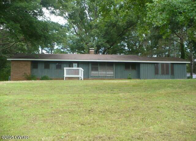 Property at 525 Harts Bridge Rd, Jackson, TN 38301, 4 beds, 2 baths