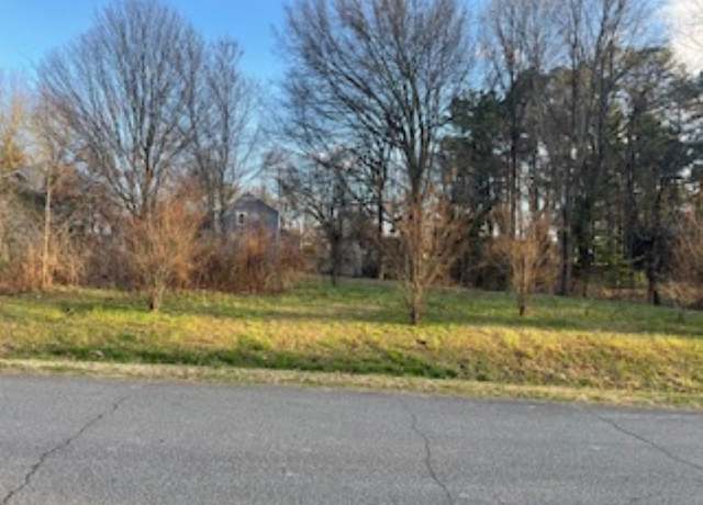 Property at 32 Pinewood Dr, Jackson, TN 38305